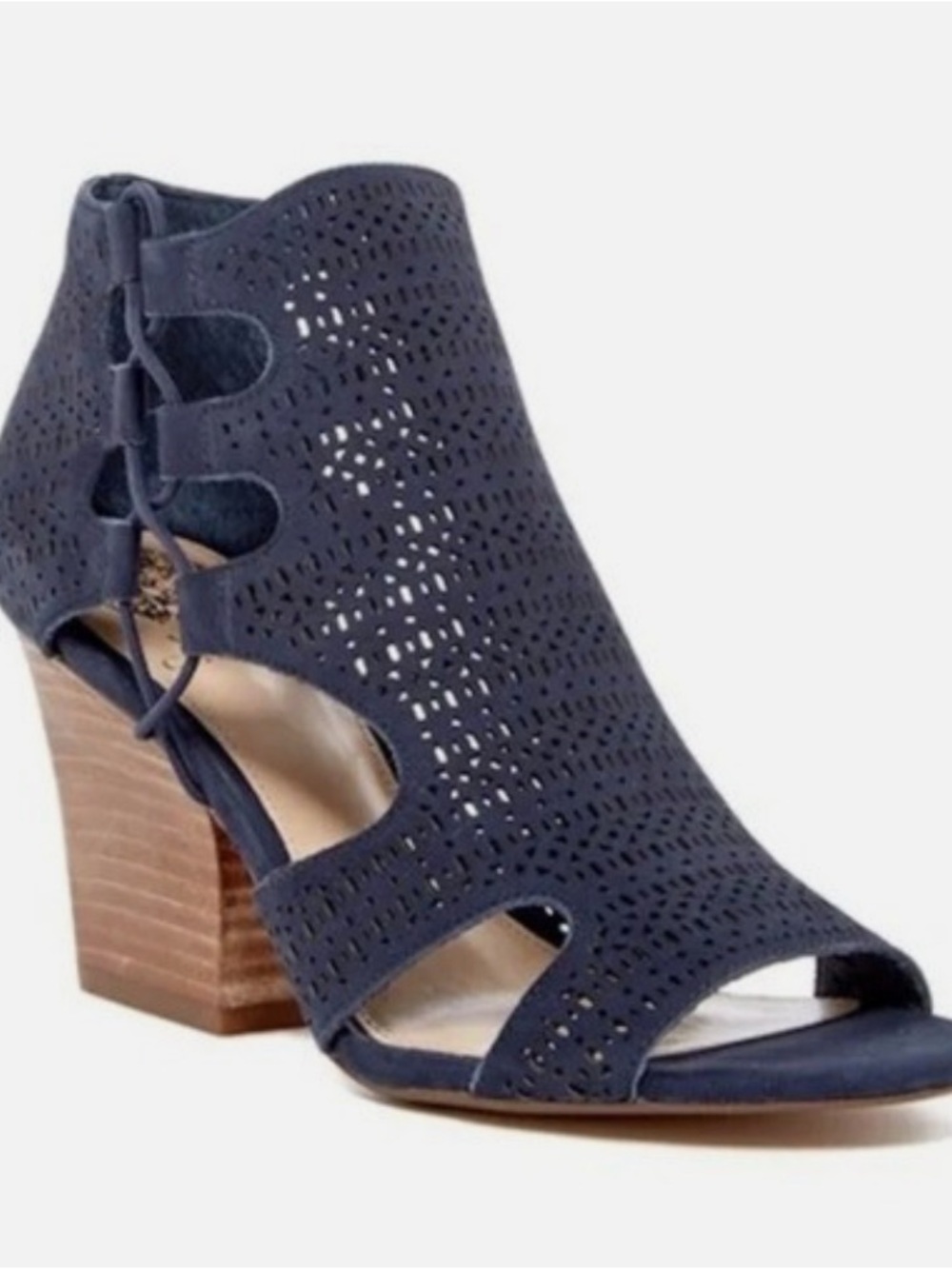 NWOT Vince Camuto Esten Perforated Leather
Sandal, Navy SZ 8.5
